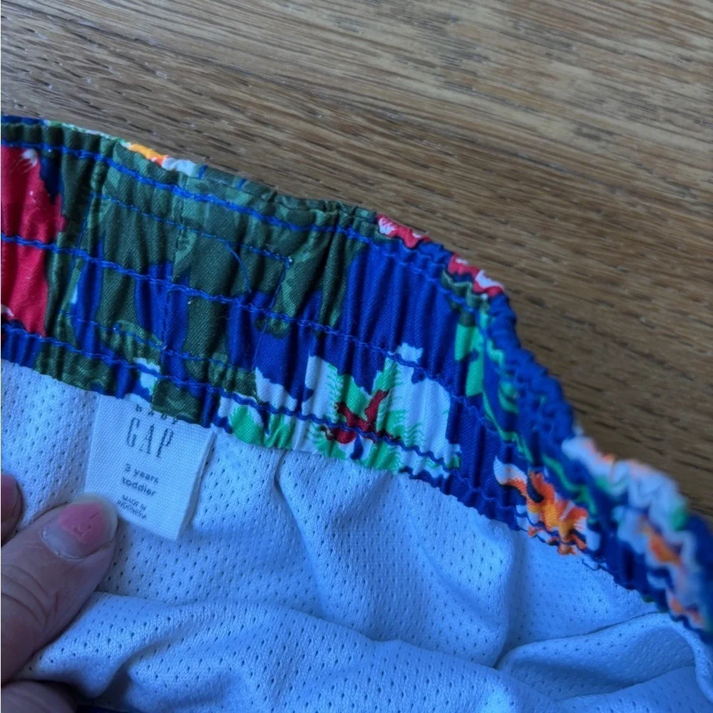 Gap 3t swim trunks